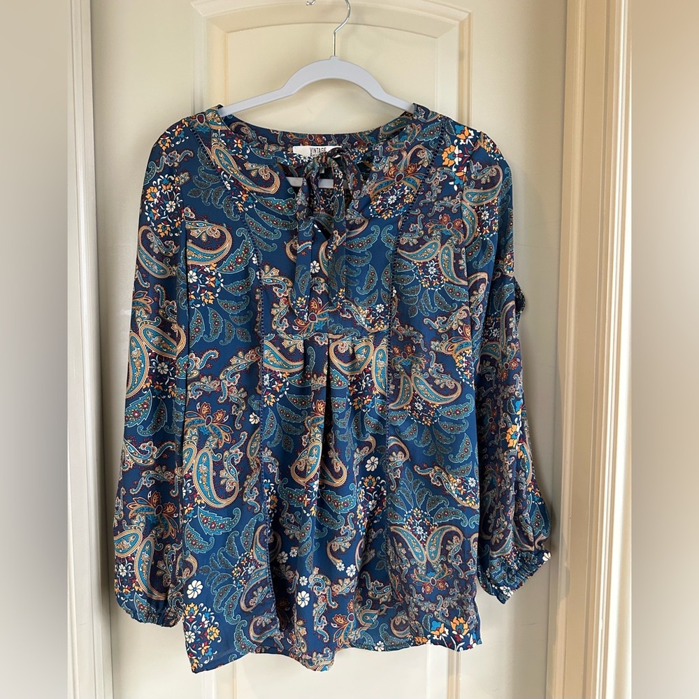 Women’s Vintage America Blues Top; Size Small